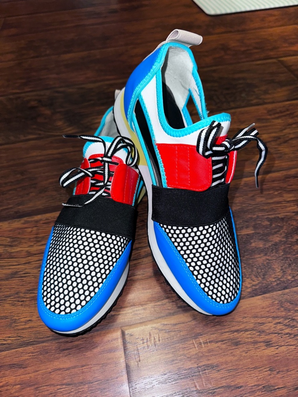 Steve Madden Multi Color Womens Cut Out Sneakers